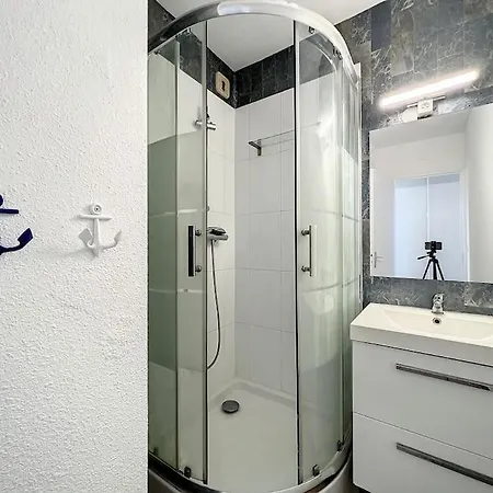 T2 Vue Apartment